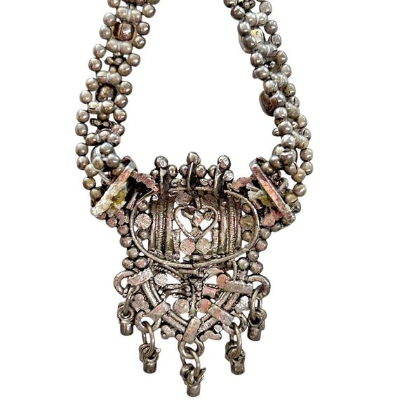 Slide Adjustable Overhead Silvertone Necklace Intricate Beading - Picture 8 of 8